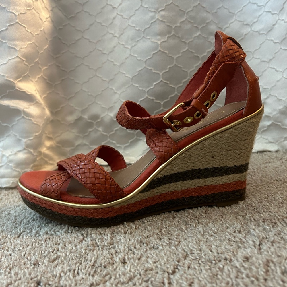 Orange and brown Sperry wedges